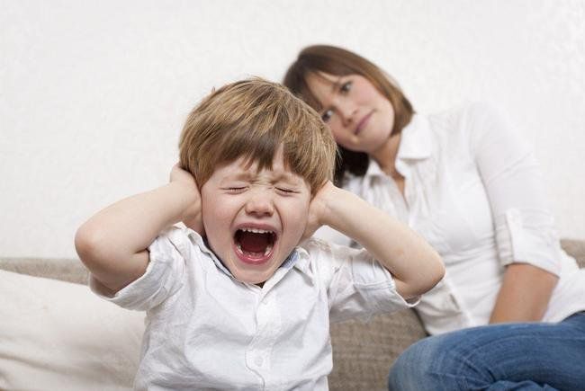 
Dấu hiệu nhận biết cơn giận và hành vi bùng nổ ở trẻ ADHD
