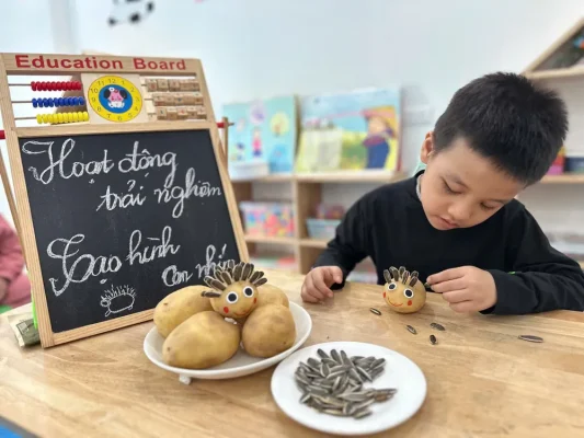 can thiệp trẻ tự kỷ tại trung tâm khánh anh