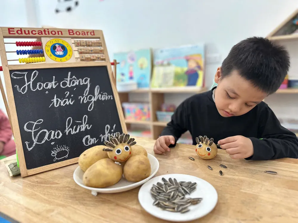 can thiệp trẻ tự kỷ tại trung tâm khánh anh