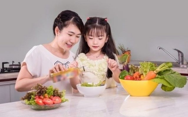 Dinh dưỡng giúp trẻ phát triển ngôn ngữ